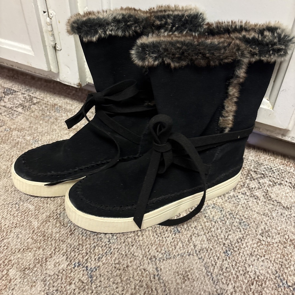 TOMS Boots Womens Size US 8 Vista Strappy Faux Fur Black Leather